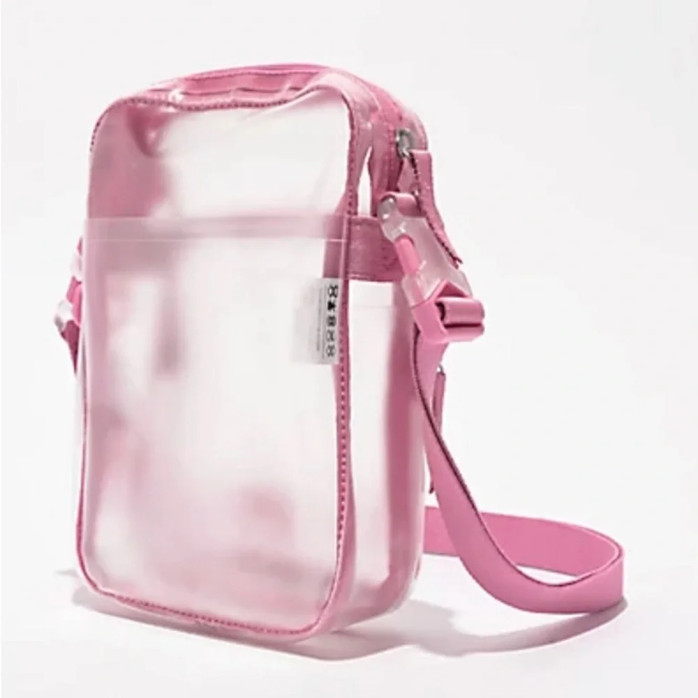 Nike offering clear
